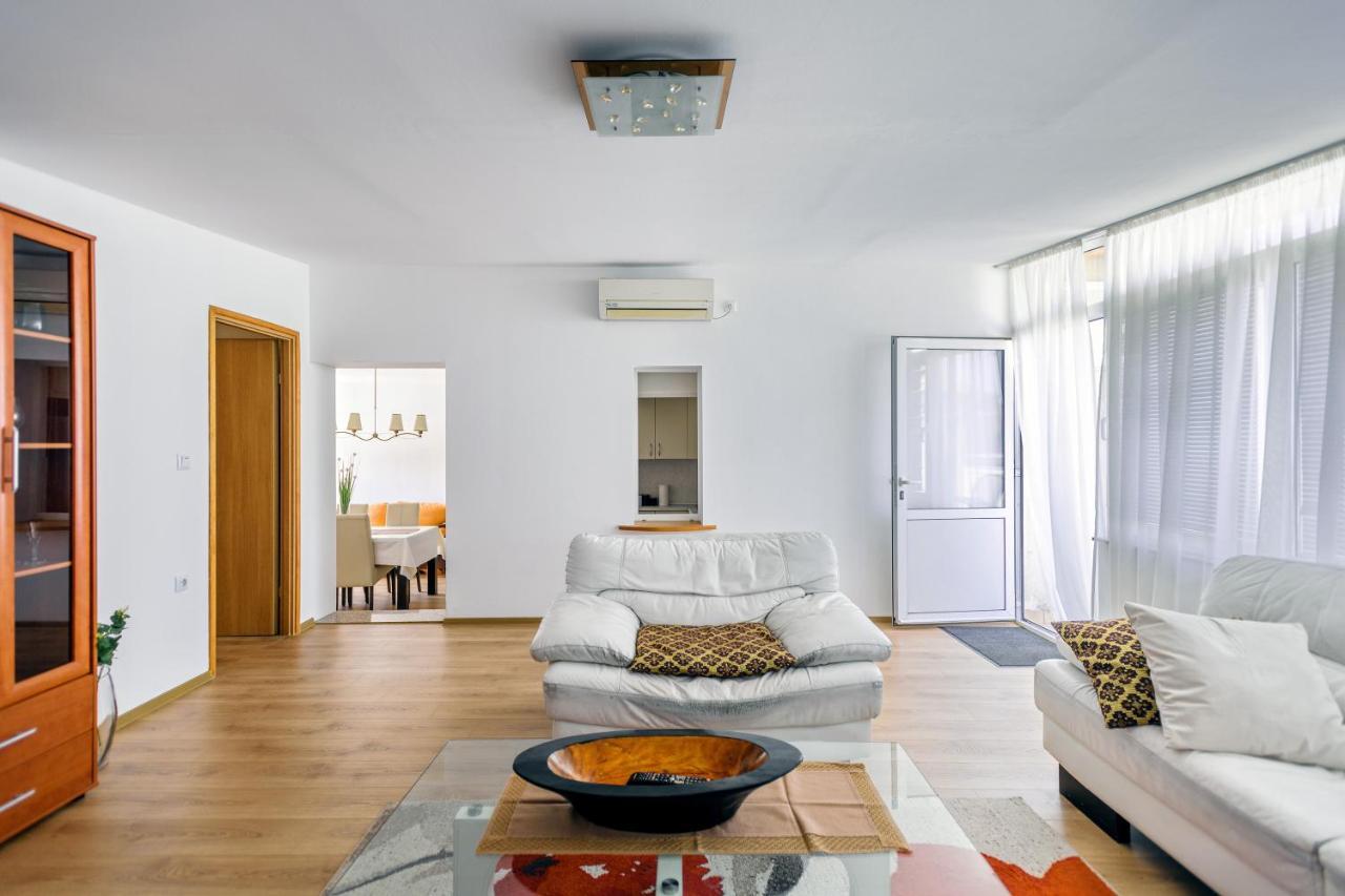 Comfort Holiday Apartment Zadar - With Parking And Balcony エクステリア 写真