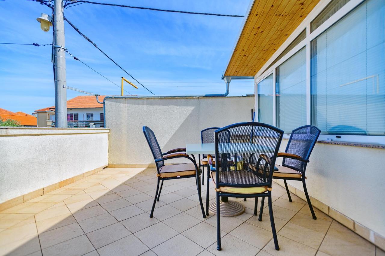 Comfort Holiday Apartment Zadar - With Parking And Balcony エクステリア 写真