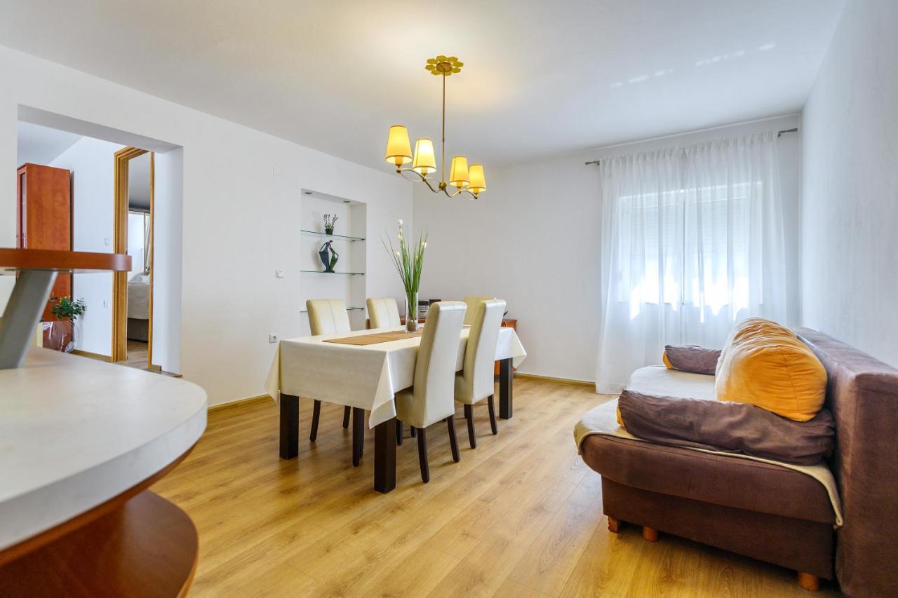 Comfort Holiday Apartment Zadar - With Parking And Balcony エクステリア 写真