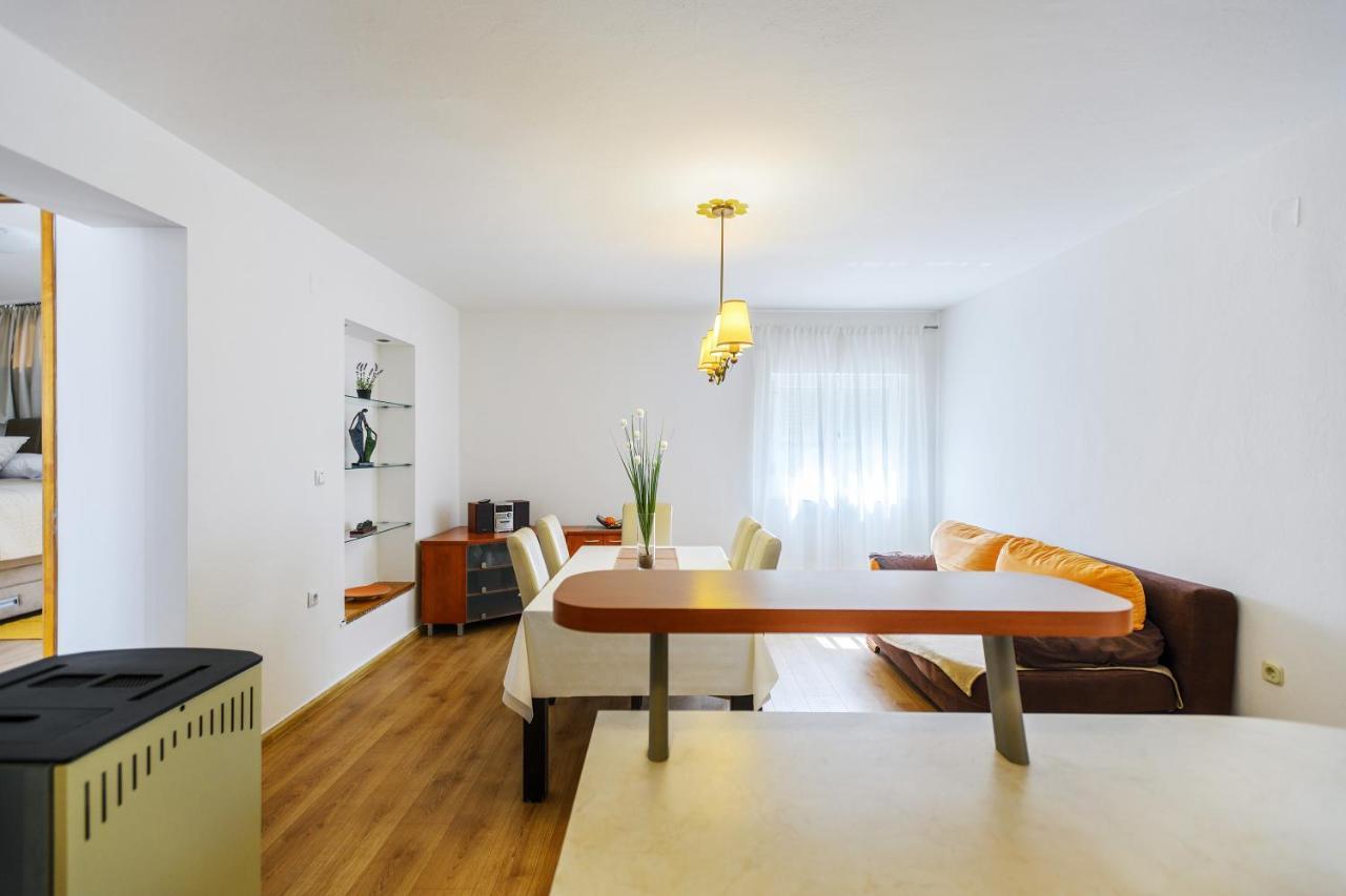 Comfort Holiday Apartment Zadar - With Parking And Balcony エクステリア 写真